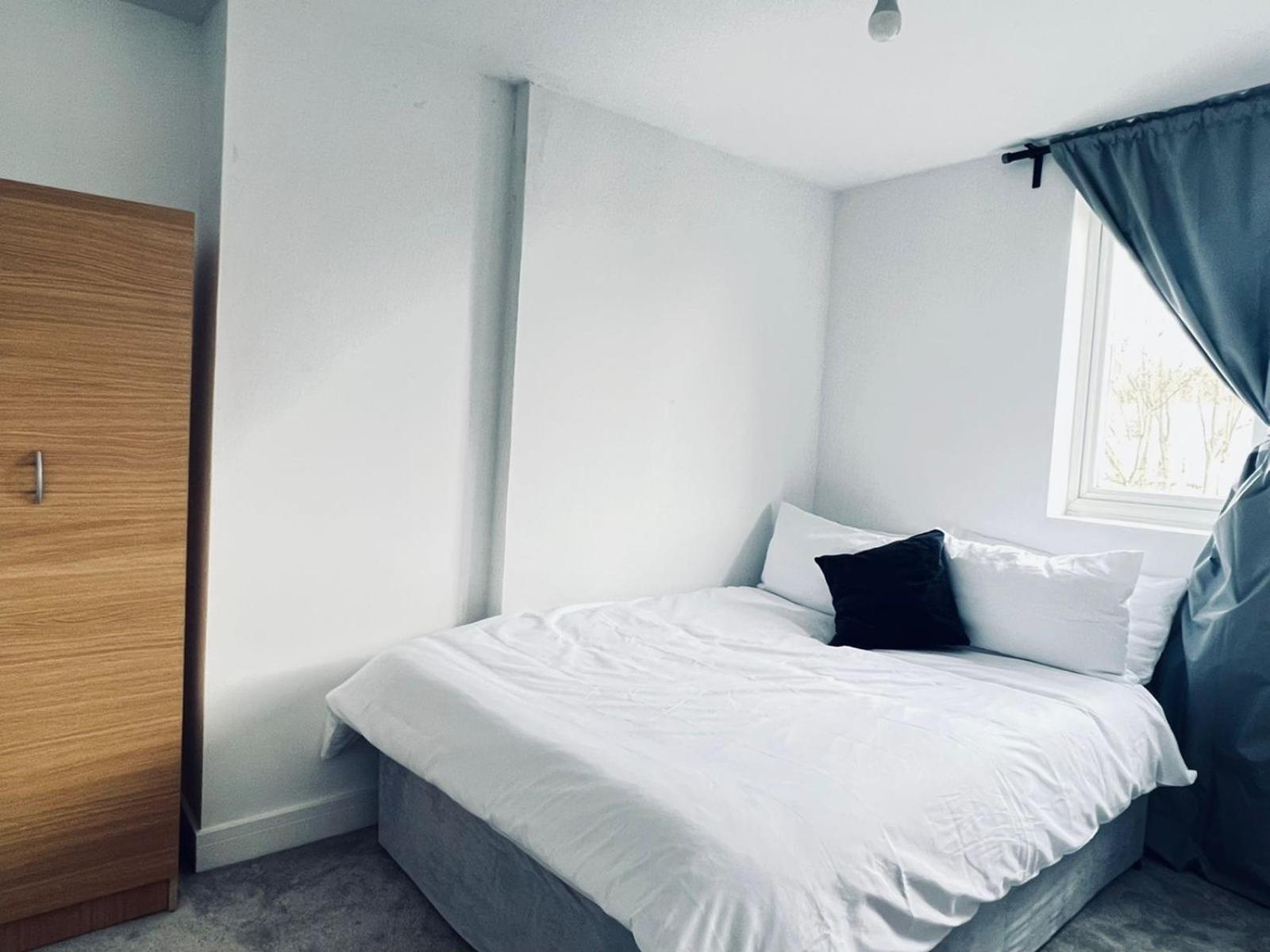 Cricklewood Boutique Stay لندن الغرفة الصورة