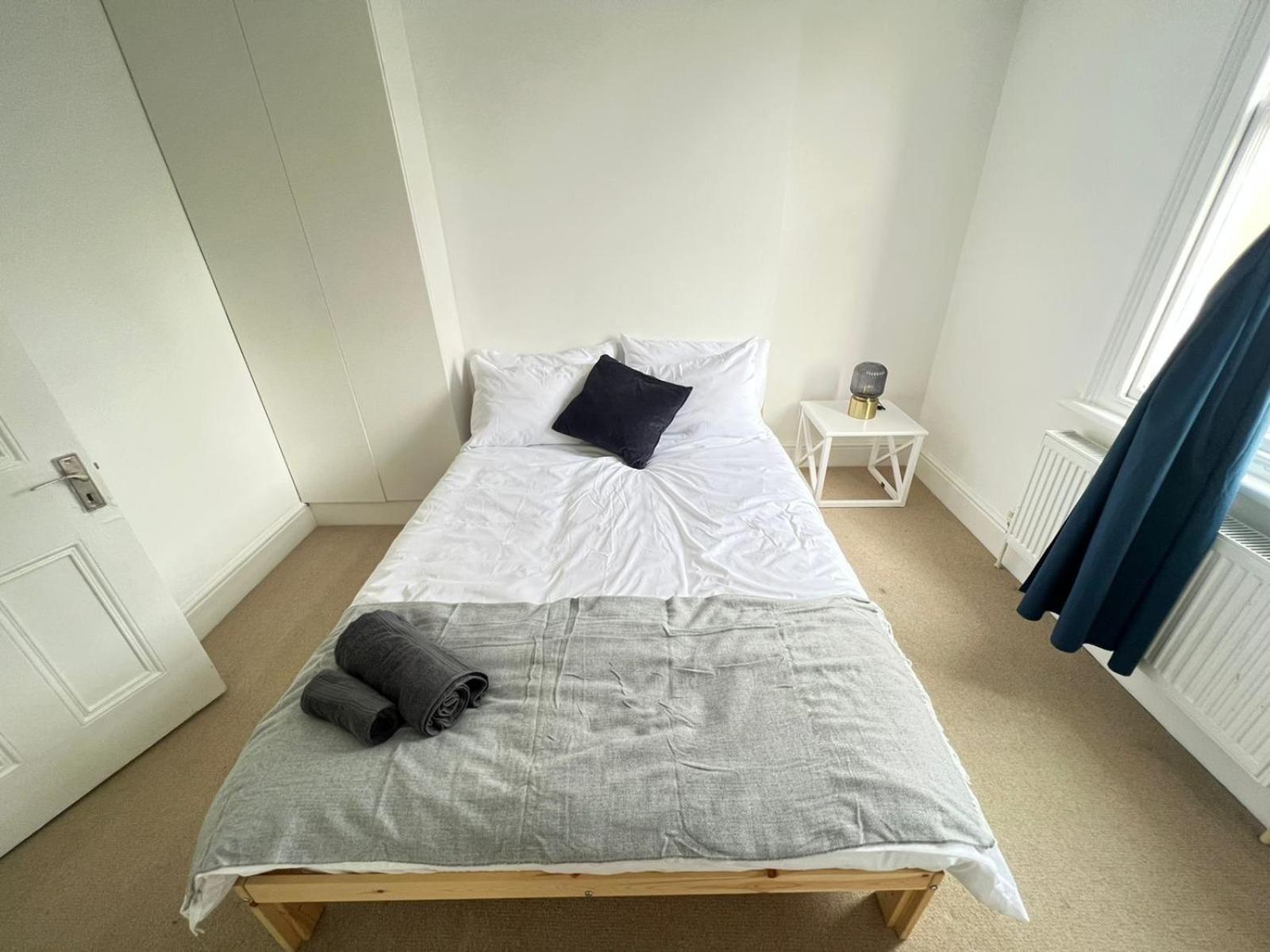 Cricklewood Boutique Stay لندن الغرفة الصورة